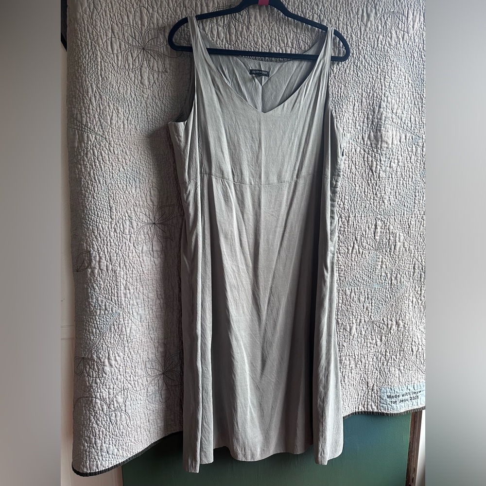 Eileen Fisher 100% silk gray dress size Large